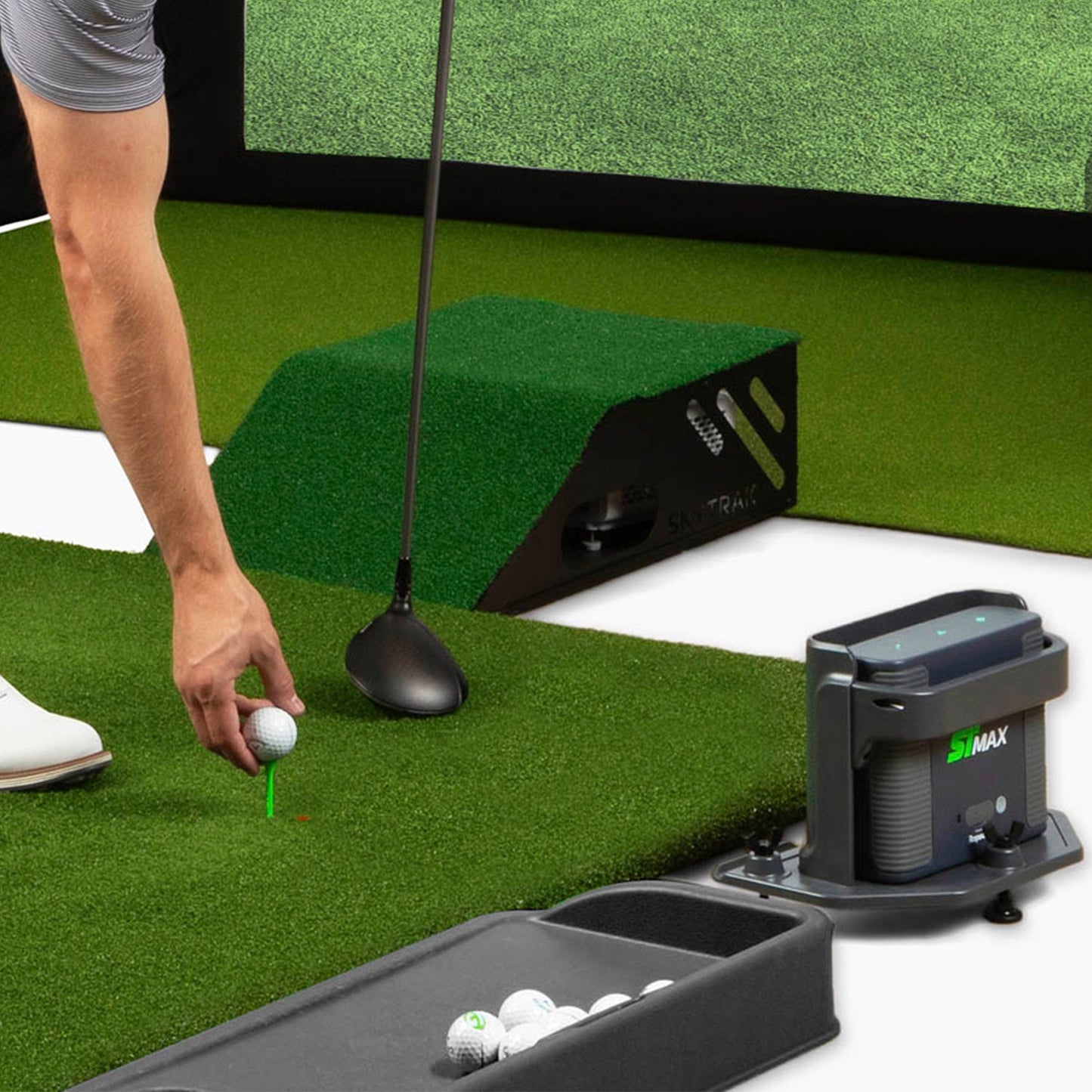 SKYTRAK™ ST MAX Golf Simulator | Ultimate Studio Package